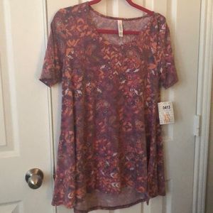 NWT LulaRoe Perfect Tee XS